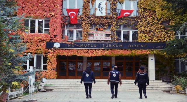 Afyonkarahisarda okullara yönelik polisten denetim