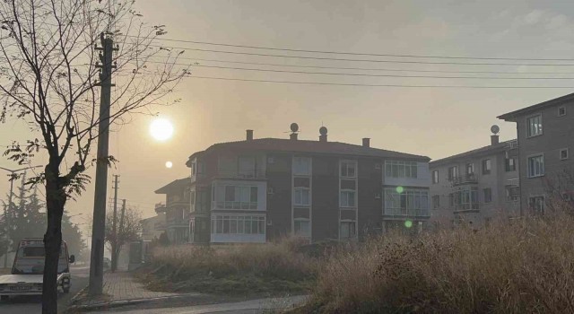 Afyonkarahisarda sisli hava etkili oldu