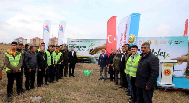 AİÇÜde “Türkiye Yüzyılına Nefes” fidan dikimi etkinliği gerçekleştirildi