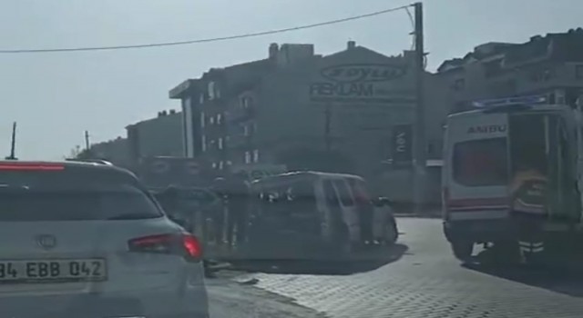 AK Parti Erdek heyeti toplantıya giderken kazada yaralandı
