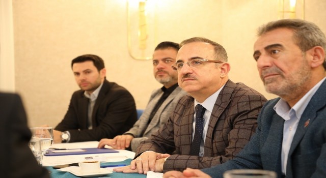 AK Parti İzmir İl Başkanı Sürekliden Karşıyaka Stadı göndermesi