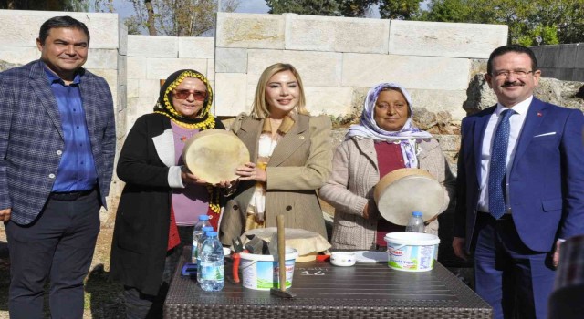 AK Parti Muğla Milletvekili Gökcan: Delbek çalgısını yaşatmak istiyoruz