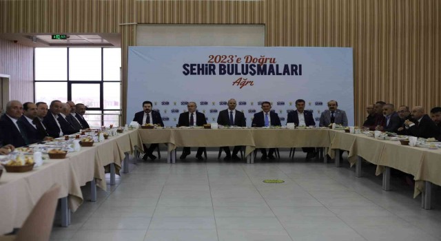 AK Partili İleri: Muhalefet inşa etmekten ziyade yıkmaya ve yıldırmaya odaklanmış
