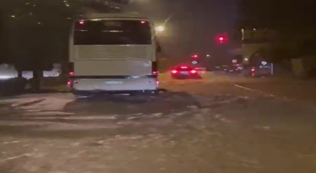 Alanyada yağmur hayatı olumsuz etkiledi
