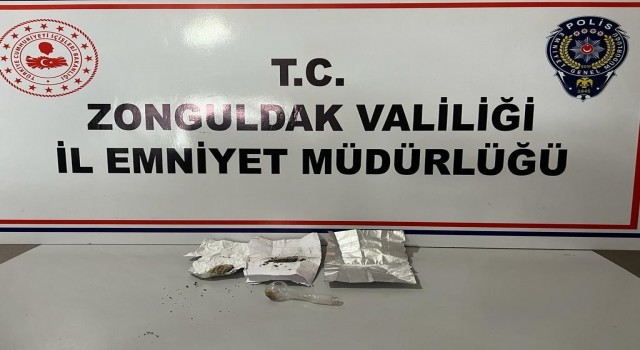 Alaplıda uyuşturucu operasyonu: 5 gözaltı