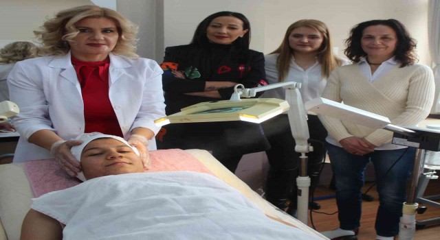 Alaşehirde ilk defa Güzellik ve Estetik Kursu açıldı