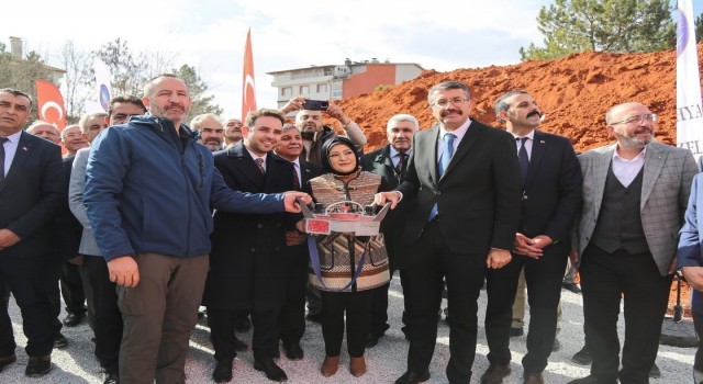 Altıntaşta yeni kaymakamlık hizmet binasının temeli törenle atıldı