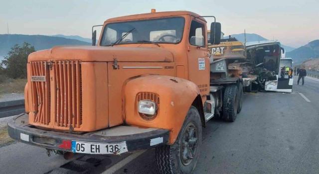 Amasyada feci kaza: 1 ölü, 10 yaralı