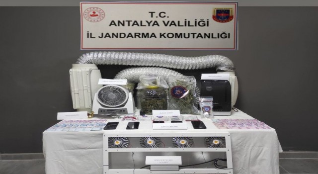 Antalyada uyuşturucu operasyonu: 10 gözaltı