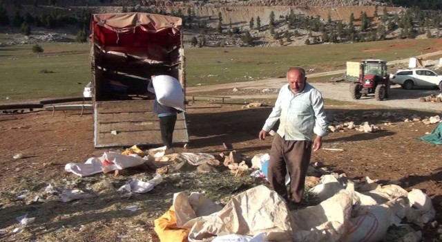 Antalyada Yörüklerin yayladan dönüşü başladı