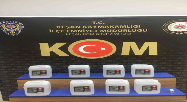Arama yapılan otomobilde 40 litre etil alkol ele geçirildi