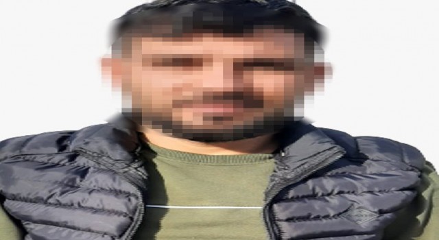 Arnavutköyde iki marketten hırsızlık yapan şüpheli yakaladı