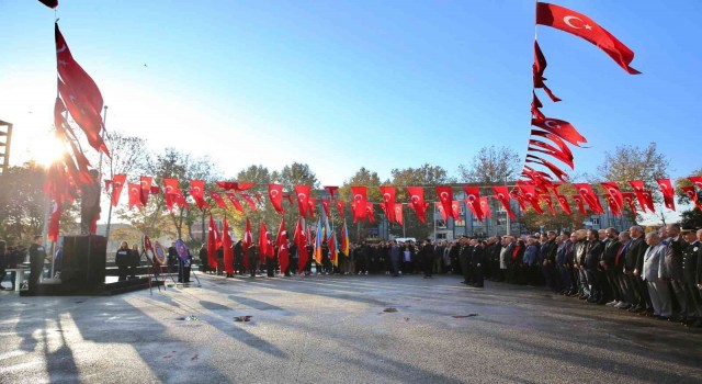 Atatürk, Bayrampaşada törenle anıldı