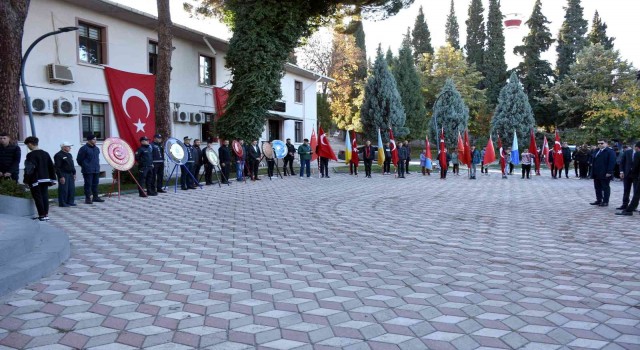 Atatürk, ebediyete intikal edişinin 84. yılında özlemle anıldı