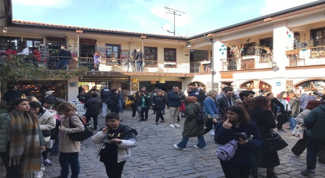 Atlıhan Çarşısında tur yoğunluğu