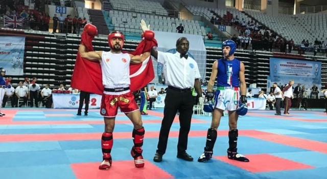 Avrupa Kick Boks Şampiyonasında ETÜye büyük gurur
