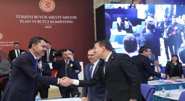 Aydemir şehircilikte Erzurumu örnek gösterdi