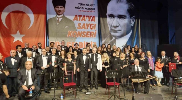 Aydın Büyükşehir Belediyesi Ataya saygı konseri düzenledi
