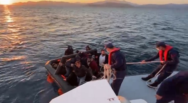 Aydında 14 düzensiz göçmen kurtarıldı