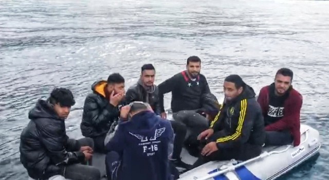 Aydında 45 düzensiz göçmen yakalandı, 21i kurtarıldı