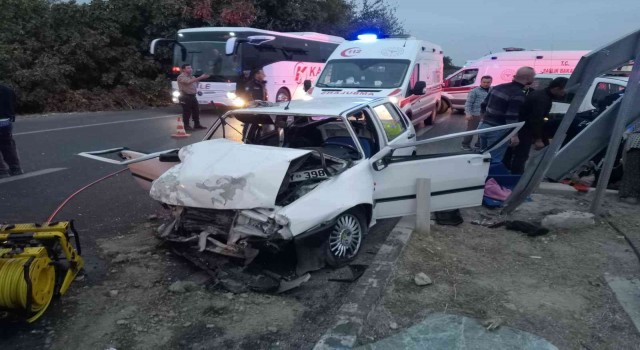 Aydında iki otomobil kafa kafaya çarpıştı: 5 yaralı