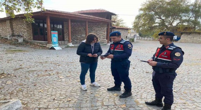 Aydında jandarma ekipleri vatandaşlara KADESi tanıttı