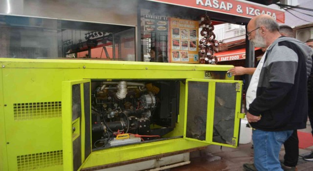 Ayvalıkta elektrik için esnaf dayanışması