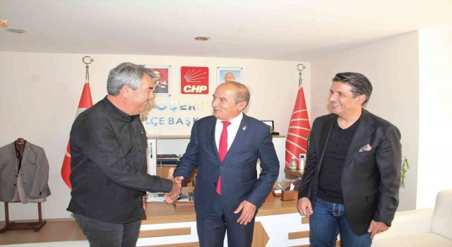 Bağımsız belediye meclis üyesi CHPye katıldı