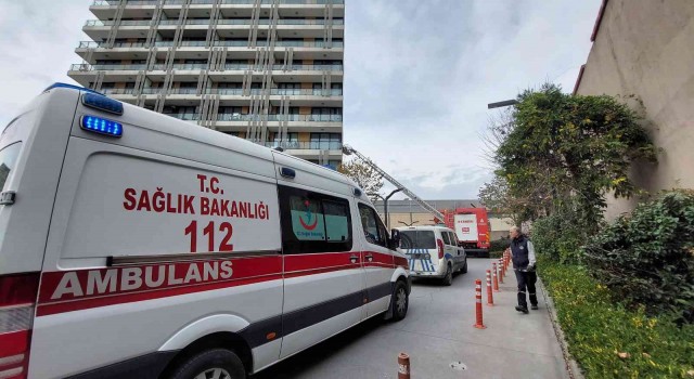 Bahçelievlerde korkutan yangın: 1 kişi dumandan etkilendi