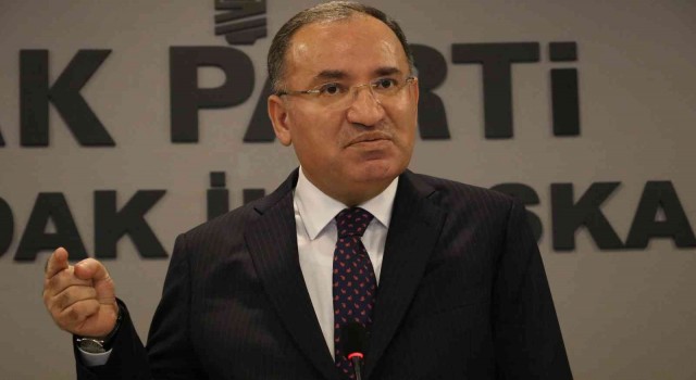 Bakan Bozdağdan altılı masaya kukla eleştirisi