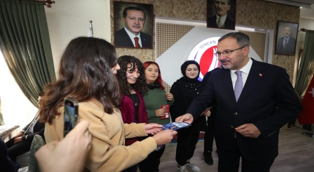 Bakan Kasapoğlu: “Her ne talep ediyorsanız, her ne düşünüyorsanız bunları bizimle paylaşmaktan tereddüt etmeyin”