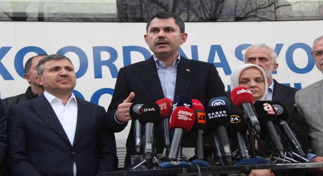 Bakan Kurum: Bugün 321 binamızda hasar tespiti yaptık
