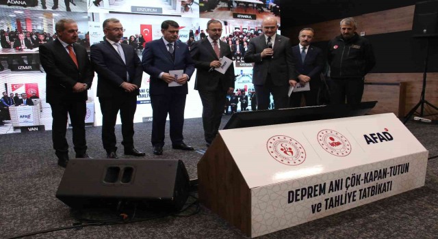 Bakan Soylu: “Ayın 12sinde, Düzce depreminin yıl dönümünde saat 18.57de deprem ve ülke tatbikatı gerçekleştireceğiz”