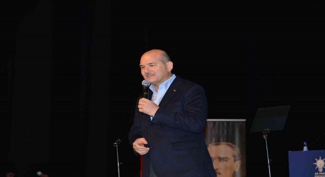 Bakan Soylu: “Kılıçdaroğlu düşmüş bir LGBT peşine. Böyle anlayışı ortaya koyan bir siyasi parti lideri olur mu”