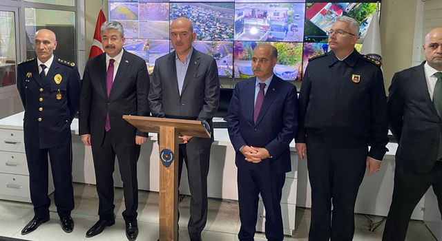 Bakan Süleyman Soylu, Osmaniye'de uyuşturucu operasyonu yönetti; 130 gözaltı