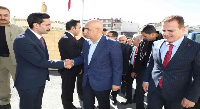 Bakan Vahit Kirişçi Hakkaride