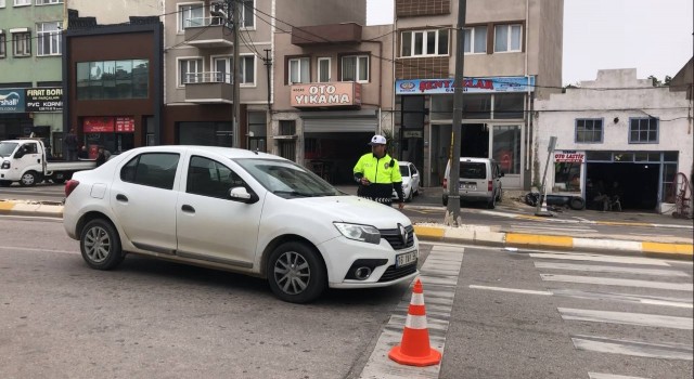 Bandırmada trafikte önce yaya denetimleri sürüyor