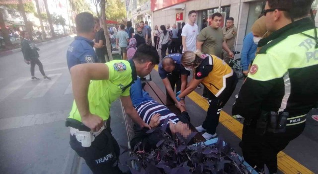 Bankta baygın halde bulundu, kendisini uyandıran ekiplere demediğini bırakmadı