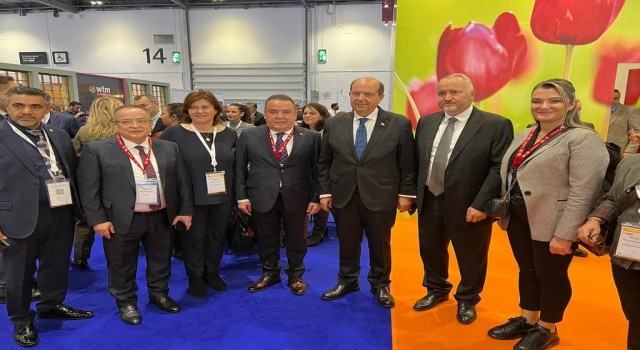 Başkan Böcek, WTM Londra Turizm Fuarında Antalyayı tanıtıyor