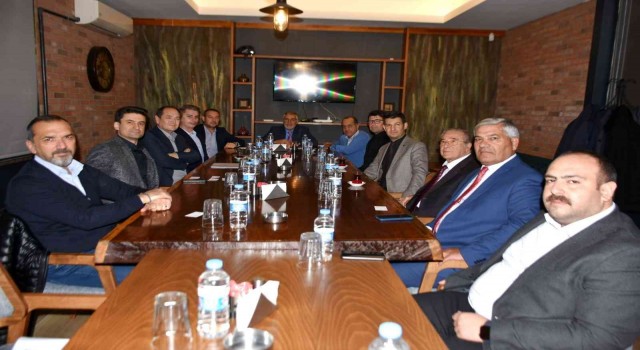 Başkan Bozkurt ve iş insanları İnönü için toplandı
