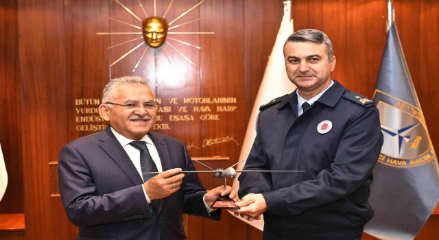 Başkan Büyükkılıç, Rahvana bindi, Seyit Onbaşıyı inceledi