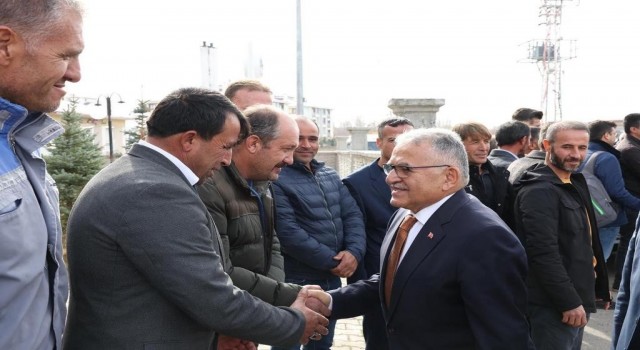 Başkan Büyükkılıç, Sarızda Muhtarlarla Buluştu