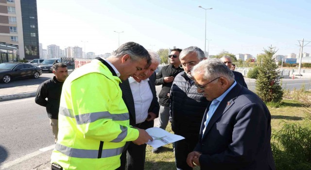 Başkan Büyükkılıçtan raylı sistem hattı çalışmalarına yakın markaj