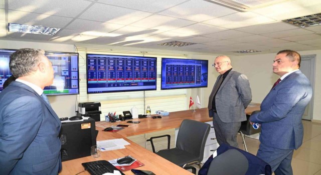 Başkan Ergünden Manisadaki su dağıtım sisteminin merkezine inceleme