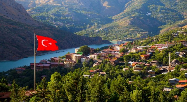 Başkan Karaman: “Nüfus sayısının azalması resmi kurum ve kuruluşlarda daralmaya, azalmaya ve hatta kapanmalara yol açabilir”