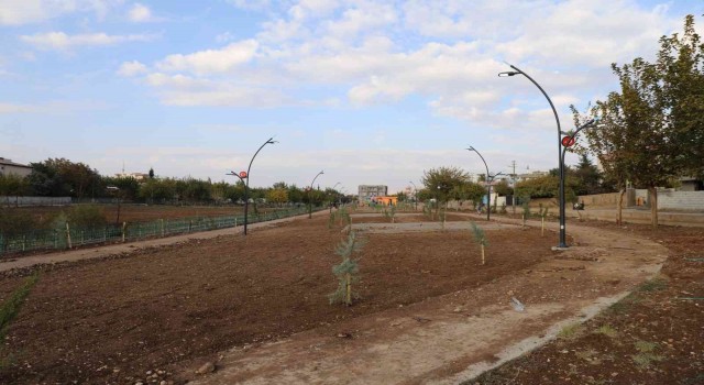 Başkan Turanlı: “Kanal boyu parkımızın ikinci etabı gün sayıyor”