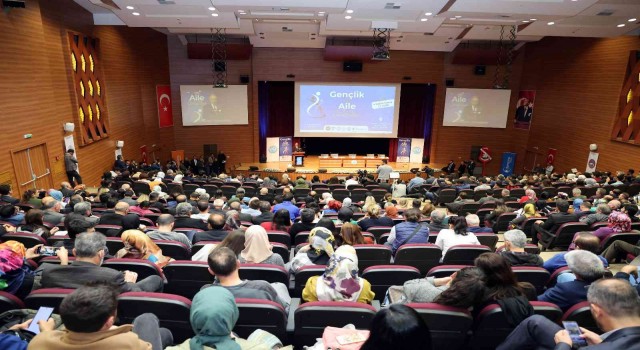 Başkan Yalçın: Aile ve gençlik üzerine hain bir saldırı var