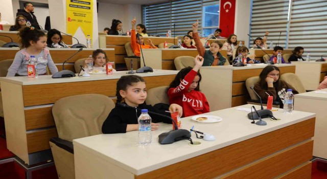 Bayraklının çocukları: “Yarınları biz kuracağız”
