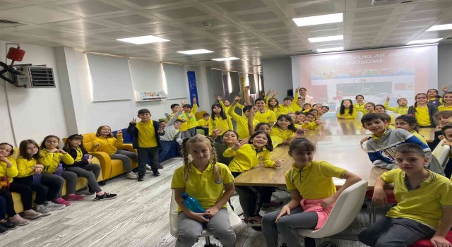 Bayrampaşa Belediyesinden minik öğrencilere ‘geri dönüşüm eğitimi