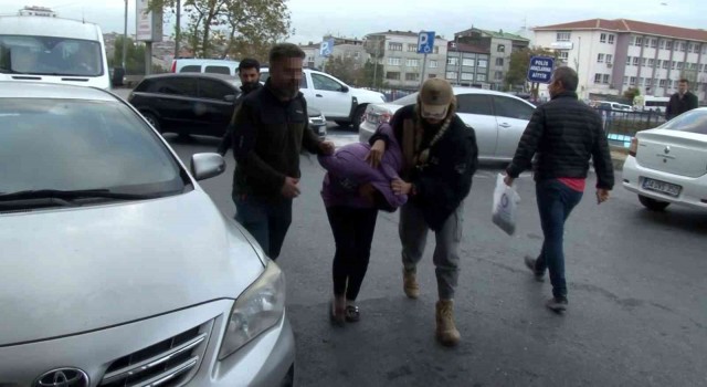 Beyoğlundaki bombalı saldırıyla ilgili gözaltına alınan şüpheliler sağlık kontrolünden geçirildi